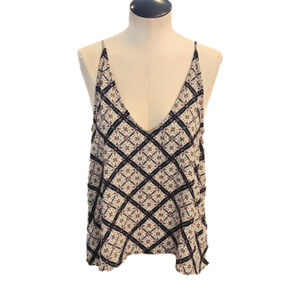 NWT Womens Timing flowy tank size Small.